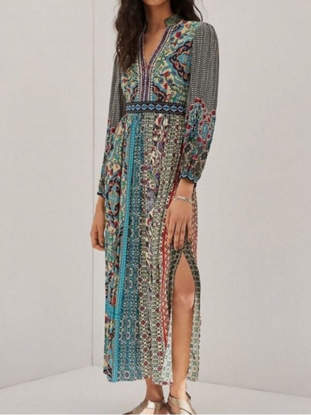 Bhanuni by Jyoti V Neck Pleated Embroidered Ronika Maxi Dress Sz 4